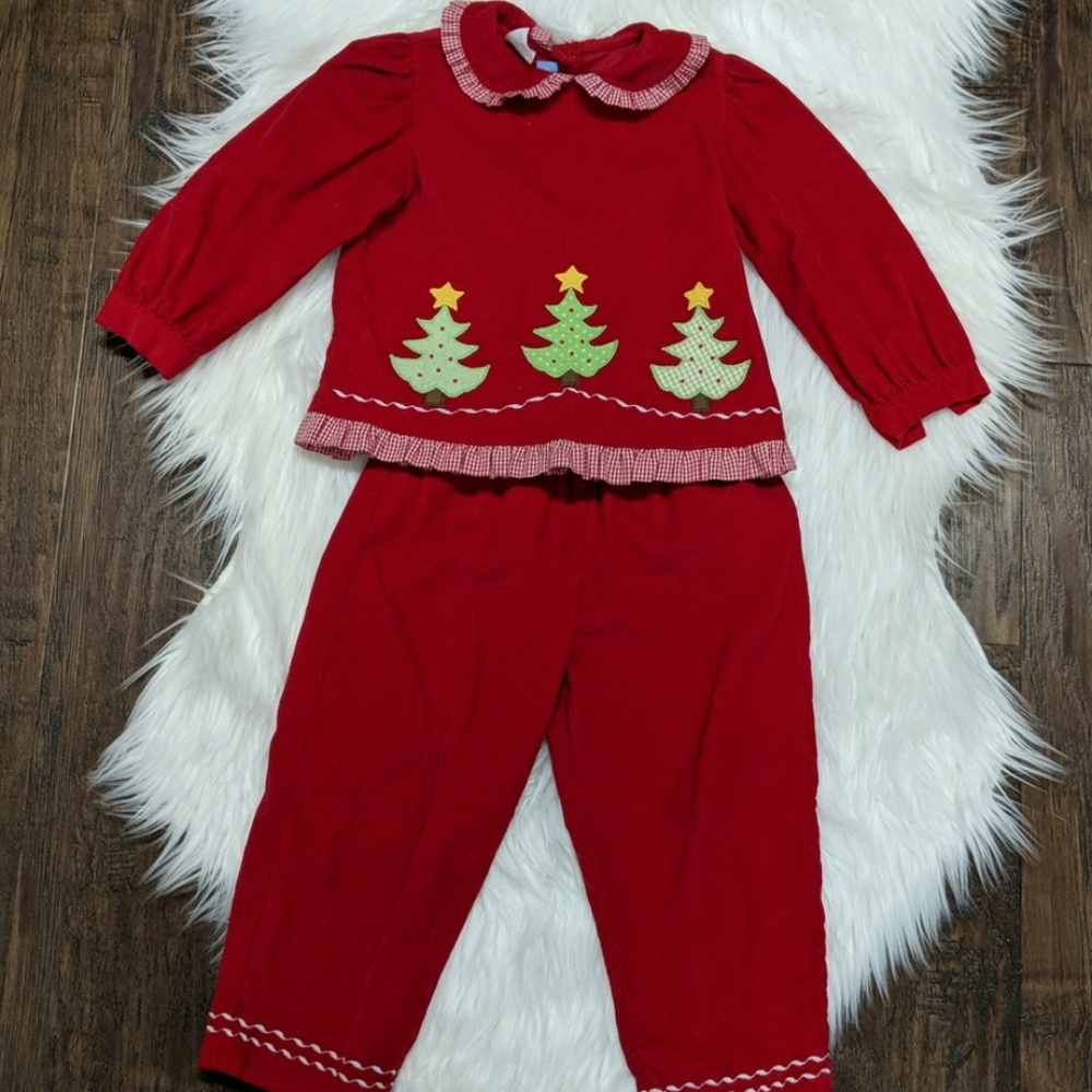 Two-piece Christmas outfit by Monday's child